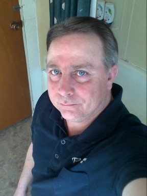 Canadian men looking for love