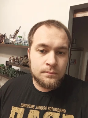 <span>Ilya, 28</span>&nbsp;<span style='width: 25px; height: 16px; float: right; background-image: url(/bitmaps/flags_small/RU.PNG)'>&nbsp;</span><br><span>Москва, Russie</span>&nbsp;<input type='button' class='joinbtn' style='float: right' value='JOIN NOW' />