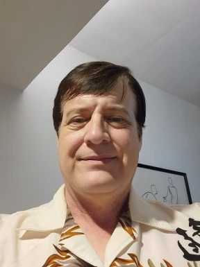 <span>Nick, 51</span>&nbsp;<span style='width: 25px; height: 16px; float: right; background-image: url(/bitmaps/flags_small/US.PNG)'>&nbsp;</span><br><span>Ankeny, Stati Uniti d'America</span>&nbsp;<input type='button' class='joinbtn' style='float: right' value='JOIN NOW' />