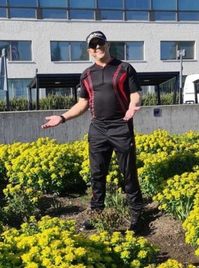 English men looking for love